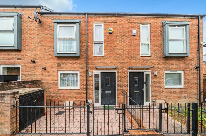 2 Bedroom Terraced House To Rent In Peche Way, Orpington, BR5