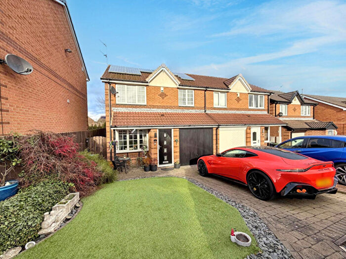 3 Bedroom Semi Detached House For Sale In Chigwell Close, Penshaw, Houghton Le Spring, Tyne And Wear, DH4