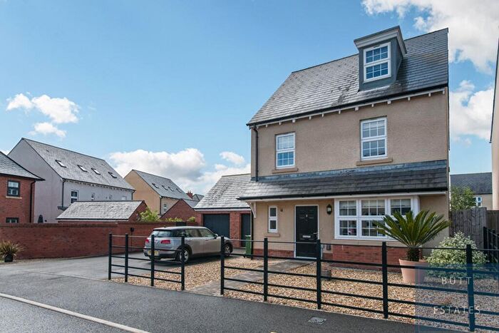 4 Bedroom Detached House For Sale In Sugar House Hill, Exeter, EX2