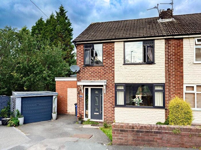 3 Bedroom Semi Detached House For Sale In Berkeley Close, Gee Cross, Hyde, Greater Manchester, SK14