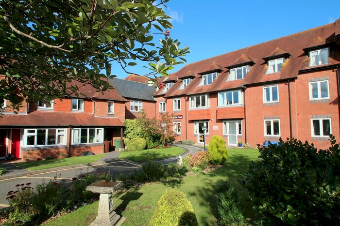 1 Bedroom Flat To Rent In Woodbury Lane, Cedar Court Woodbury Lane, TN30
