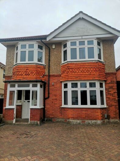 7 Bedroom Property To Rent In Norton Road, Winton, Bournemouth, BH9