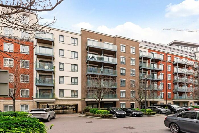 2 Bedroom Flat For Sale In Commander Avenue, London, NW9