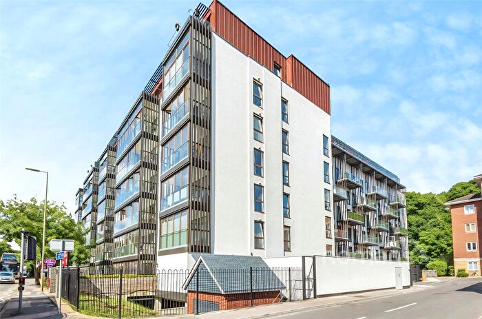 2 Bedroom Flat For Sale In Grand View, , Farnborough Road, GU14