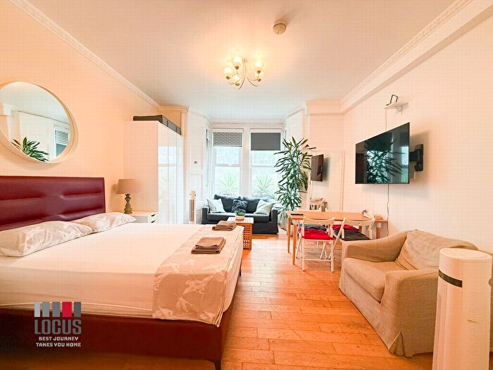 Studio To Rent In Laura Terrace, Brownswood Road, Hackney, N4