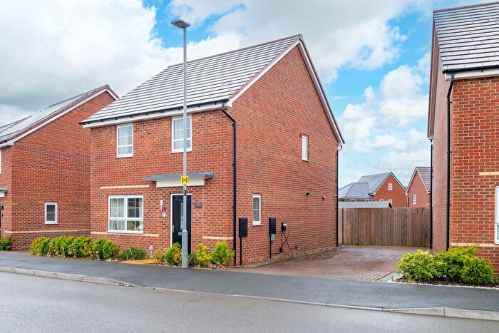 4 Bedroom Detached House For Sale In Cranwell Crescent, Eaton Leys, Bletchley, MK17