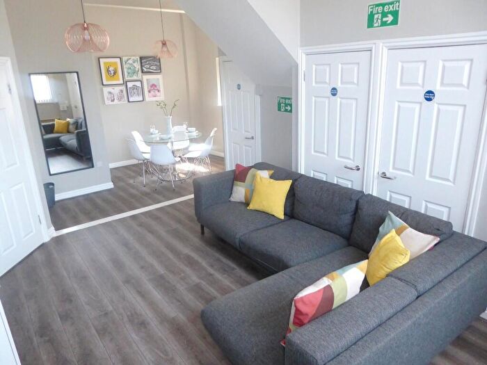 6 Bedroom Flat To Rent In Flat, Spekeland Road, Liverpool, Merseyside, L7