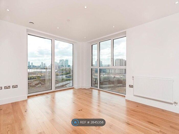 2 Bedroom Flat To Rent In Caxton Street North, London, E16
