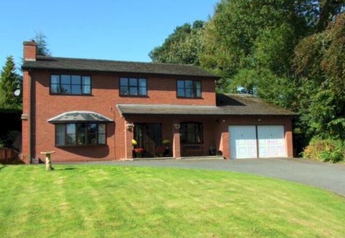 4 Bedroom Detached House For Sale In , LD1