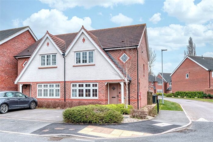 3 Bedroom Semi-Detached House To Rent In Rutherford Road, Bromsgrove, Worcestershire, B60