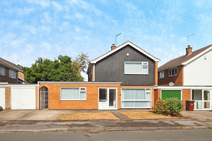4 Bedroom Link Detached House For Sale In Brookside Avenue, Wollaton, Nottingham, NG8