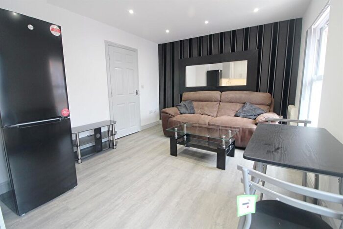 1 Bedroom Apartment To Rent In Cross Street, Reading, RG1