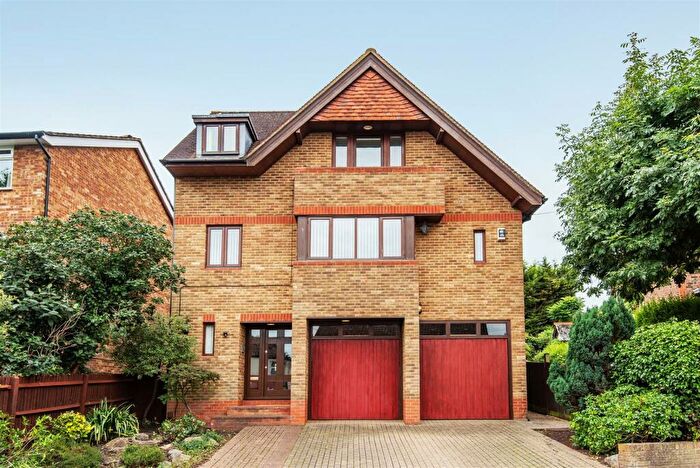 4 Bedroom Detached House For Sale In Cranes Park Crescent, Surbiton, KT5