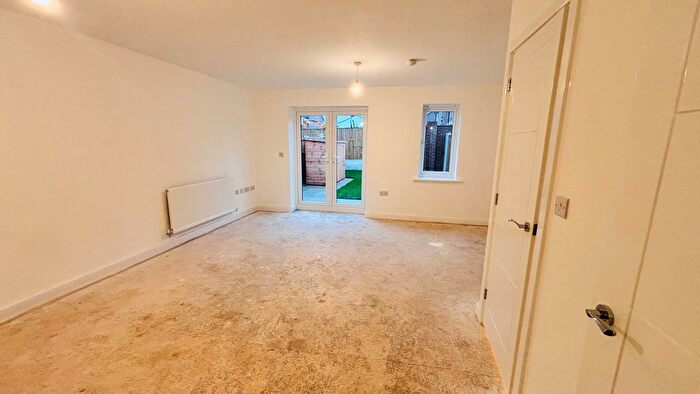 3 Bedroom Semi-Detached House For Sale In Wharton Road, Winsford, CW7