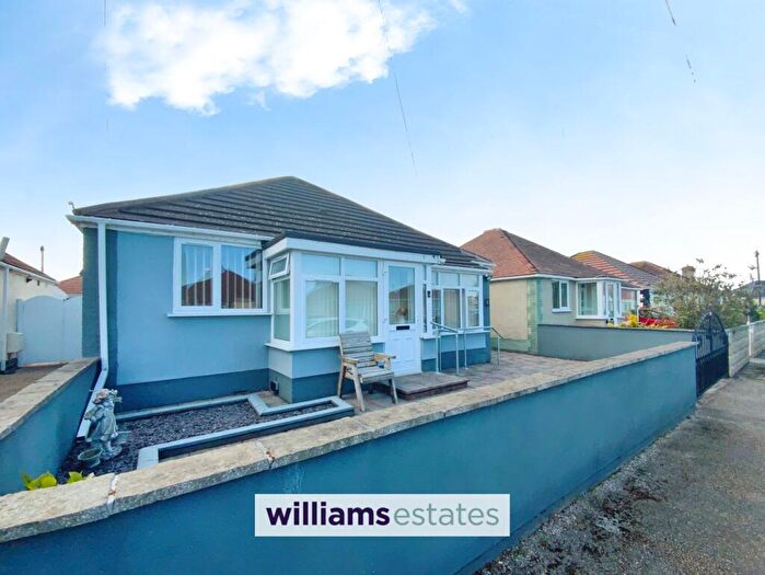 3 Bedroom Detached Bungalow For Sale In Oakwood Road, Rhyl, LL18