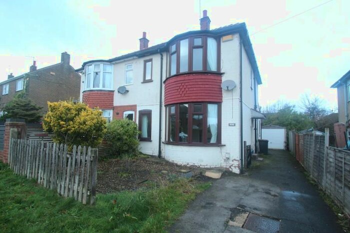 3 Bedroom Semi-Detached House To Rent In Hawes Road, Harrogate HG1