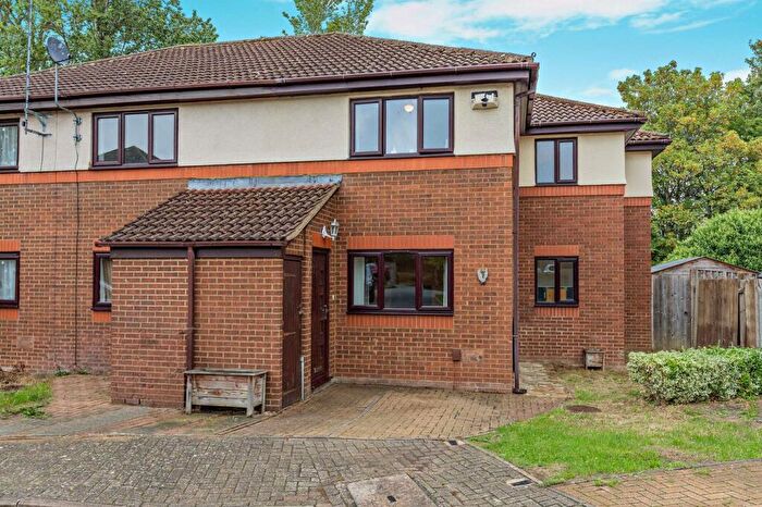 2 Bedroom Terraced House For Sale In Sidlaw Court, Fullers Slade, Milton Keynes, MK11