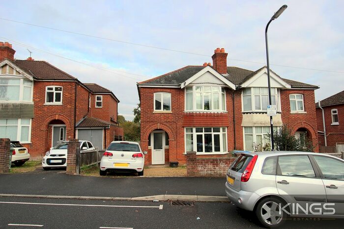5 Bedroom Semi-Detached House To Rent In Sirdar Road, Southampton, SO17