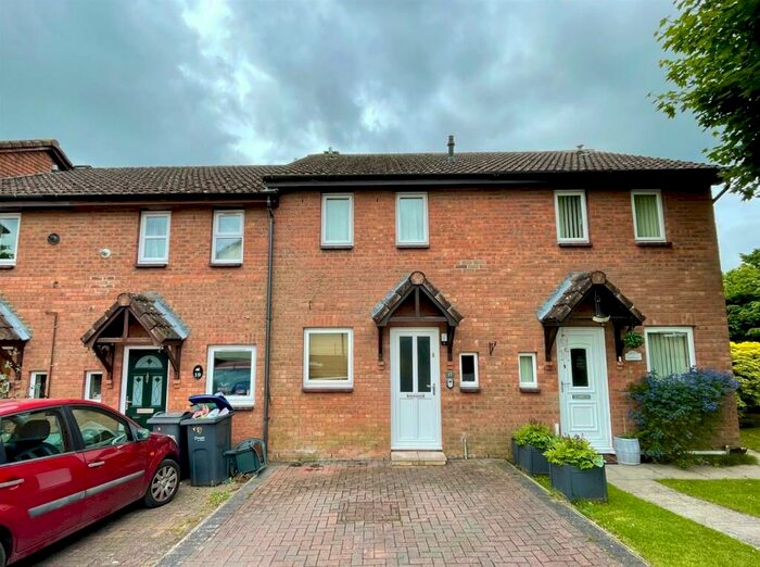 2 Bedroom Terraced House To Rent In Pembroke Road, Chippenham, SN15