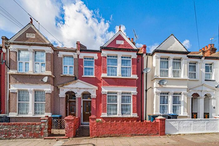 3 Bedroom House For Sale In Oaklands Road, North West London, NW2