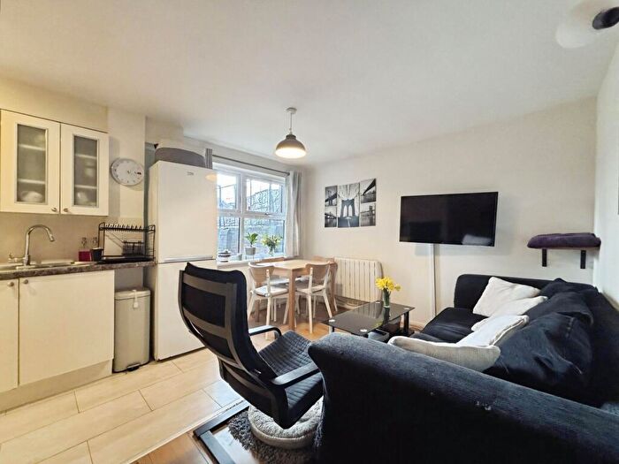 2 Bedroom Apartment For Sale In Romford Road, London, E7