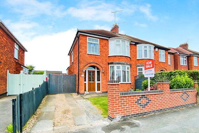 3 Bedroom Semi Detached House For Sale In Acres Road, Leicester Forest East, LE3