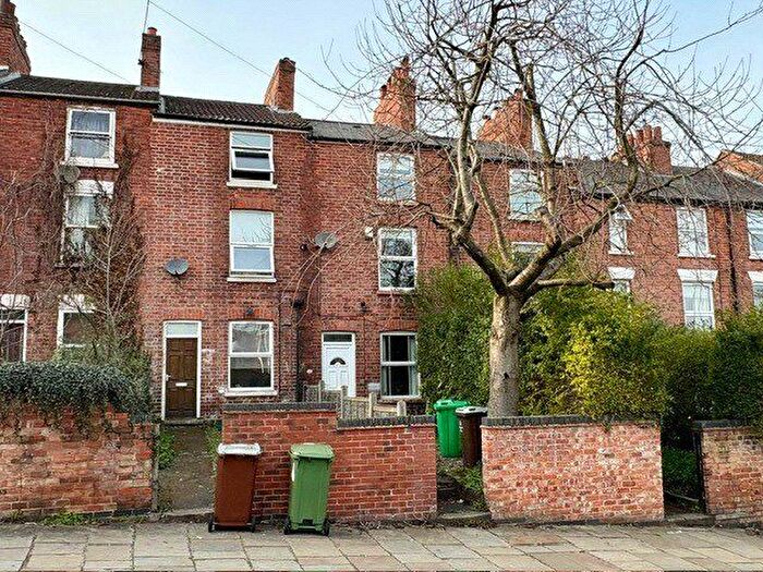 4 Bedroom Terraced House For Sale In Cromwell Street, Nottingham, Nottinghamshire, NG7