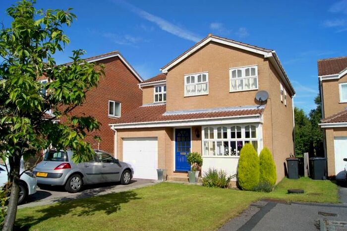 3 Bedroom Semi-Detached House To Rent In Rowanlea, Harrogate HG2