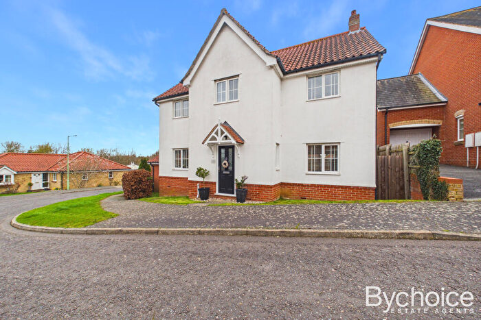 4 Bedroom Detached House For Sale In Sampson Drive, Long Melford, Suffolk, CO10