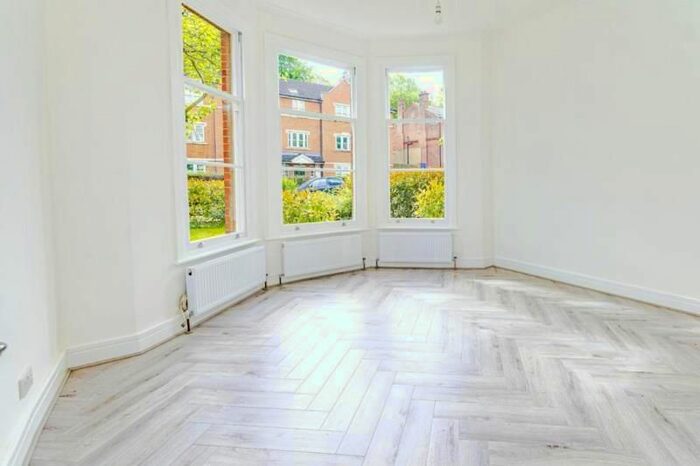 2 Bedroom Flat To Rent In Victoria Crescent, Crystal Palace, London, SE19