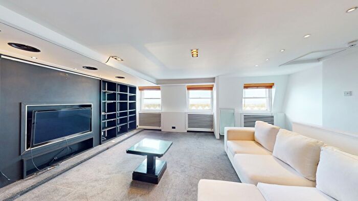 2 Bedroom Flat To Rent In Marine Parade, Brighton, BN2