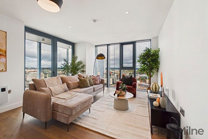 3 Bedroom Flat To Rent In Beorma Tower, Birmingham, B5