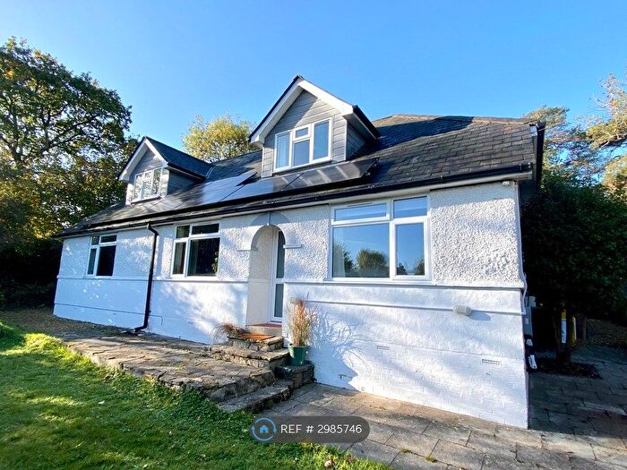 4 Bedroom Detached House To Rent In Lower Buckland Road, Lymington, SO41