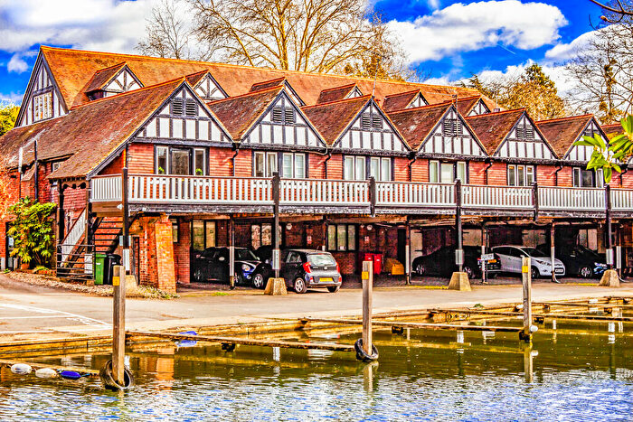 2 Bedroom Apartment To Rent In The Flat Hobbs Boat House, Goring On Thames, RG8