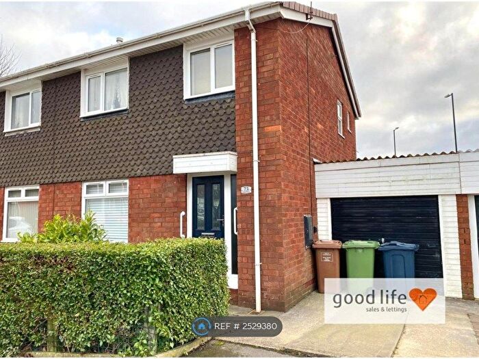 3 Bedroom Semi-Detached House To Rent In Gayhurst Crescent, Sunderland, SR3