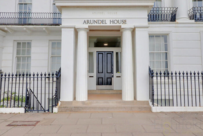 1 Bedroom Flat To Rent In Flat, Arundel House, Brighton, BN2