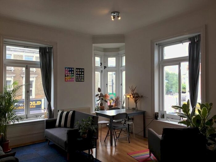 1 Bedroom Flat To Rent In North End Road, (Zone ) Fulham, London, SW6