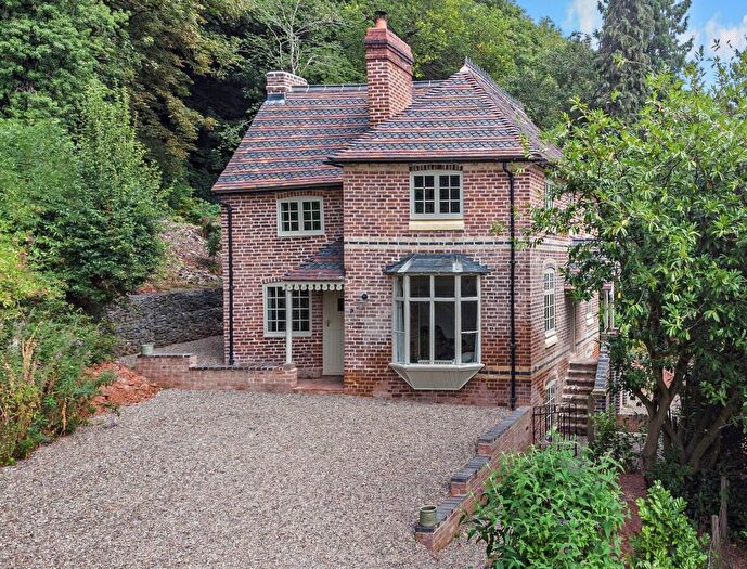 5 Bedroom Detached House For Sale In Worcester Road, Newnham Bridge, Tenbury Wells, Worcestershire, WR15