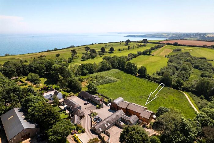 3 Bedroom Terraced House For Sale In Twinbrook Park, Goldenbank, Falmouth, TR11