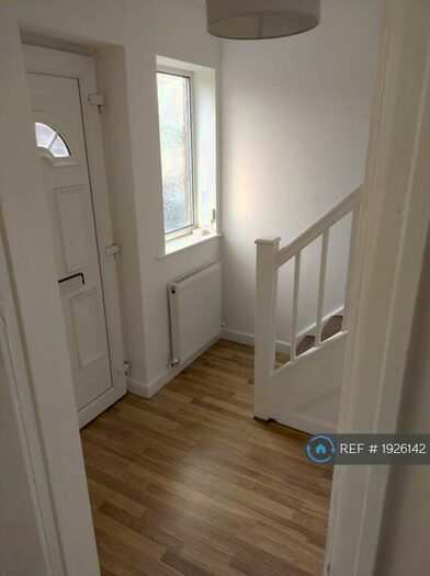 3 Bedroom Semi-Detached House To Rent In Laburnum Avenue, Manchester, M45