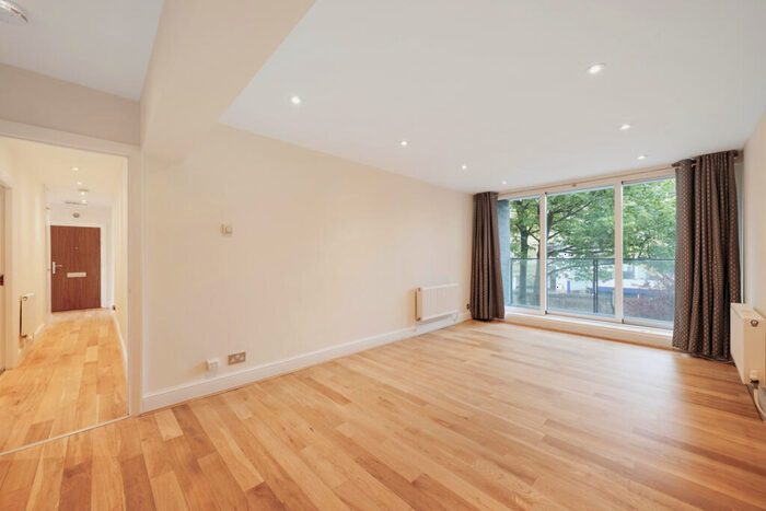 3 Bedroom Flat To Rent In Lords View, St. John's Wood Road, NW8