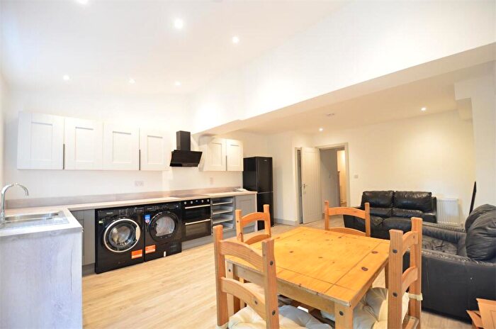 4 Bedroom Terraced House To Rent In Quinton Road Harborne, B17