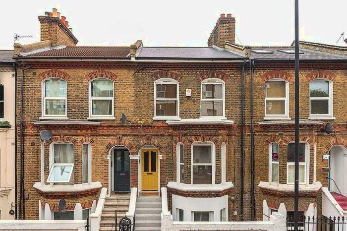2 Bedroom Maisonette To Rent In Railton Road, London, SE24
