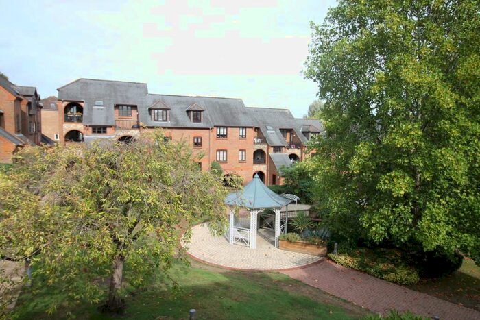 1 Bedroom Flat To Rent In Dolphin Court, Kingsmead Road, High Wycombe, HP11