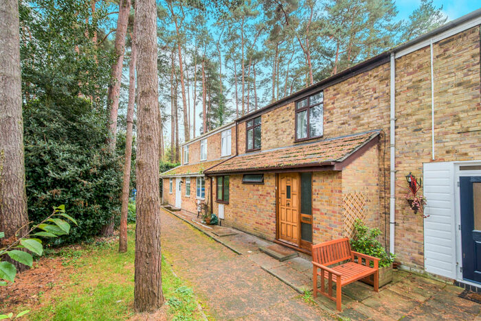 4 Bedroom Terraced House To Rent In Bucklebury, Hanworth, Bracknell, RG12