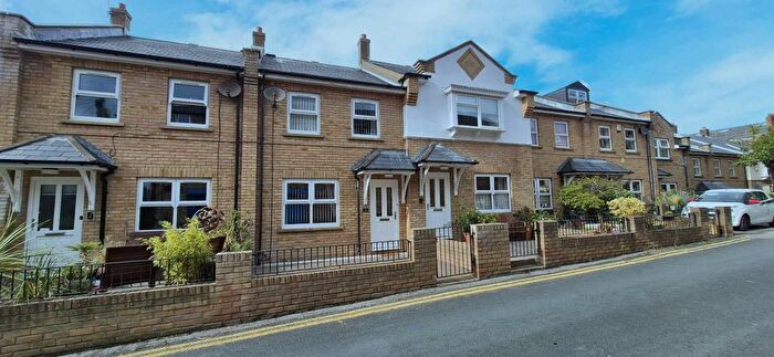 2 Bedroom Terraced House For Sale In Haworth Court, Belvedere Place, Scarborough, YO11