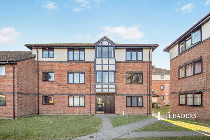 1 Bedroom Flat To Rent In Brinkley Place, Colchester, CO4