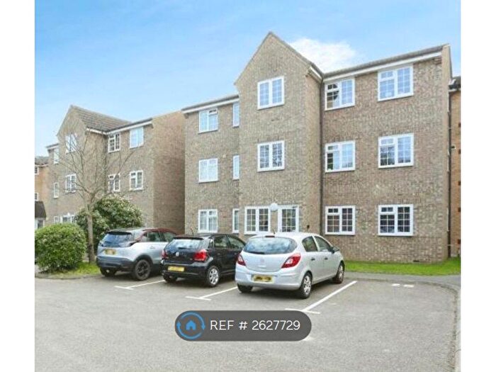 1 Bedroom Flat To Rent In Mayford Close, Beckenham, BR3