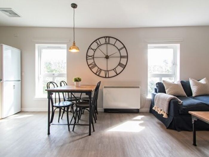 4 Bedroom Flat To Rent In Morrison Circus, Edinburgh, EH3