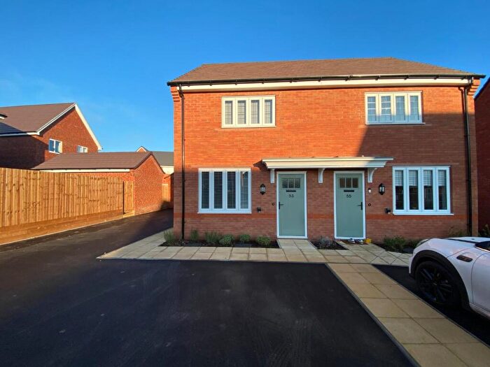2 Bedroom Semi-Detached House To Rent In Chaff Cutter Grove, Stratford-upon-Avon, CV37
